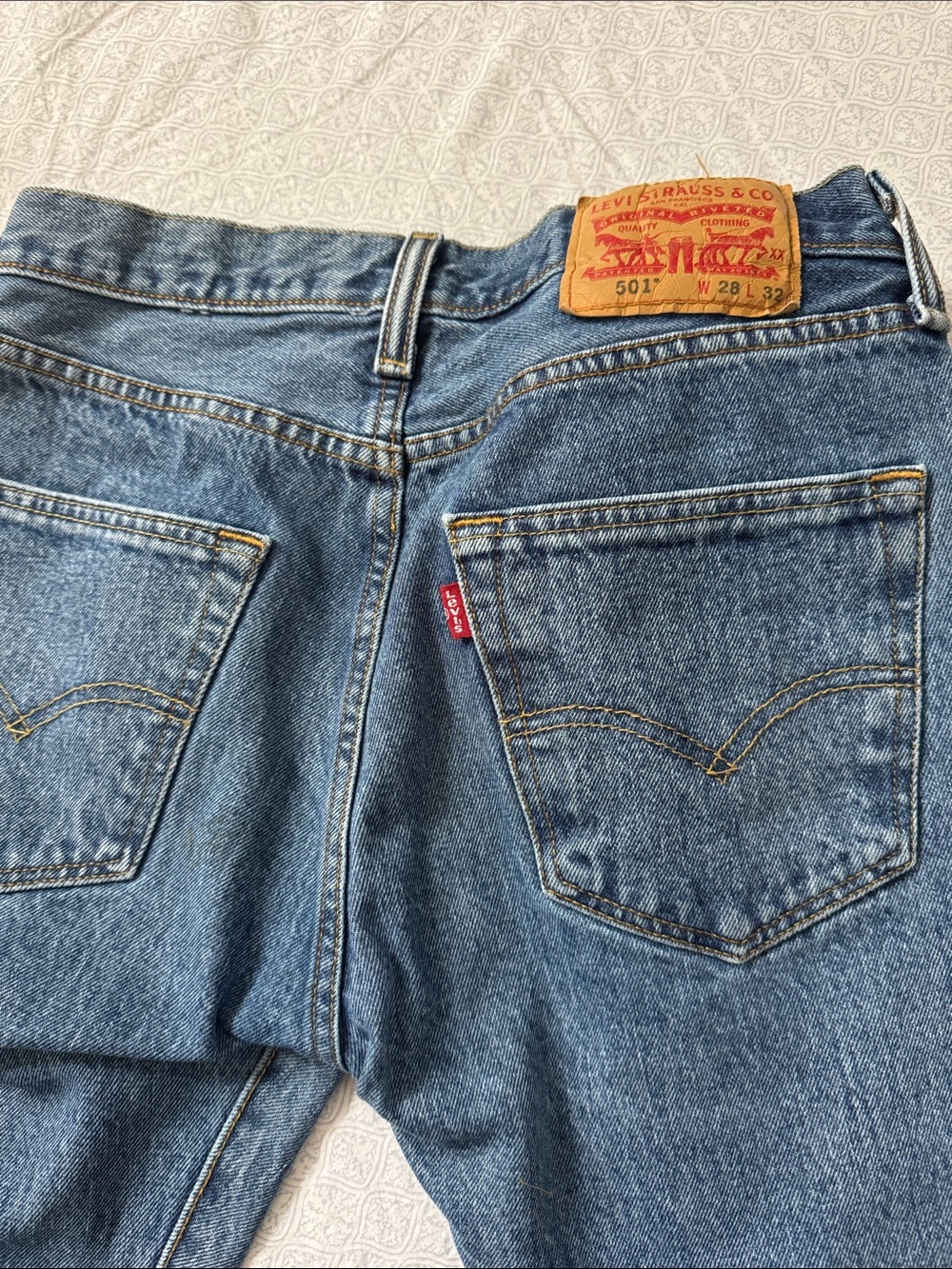Levi's 501 Men's Straight Jeans in Light Blue Denim